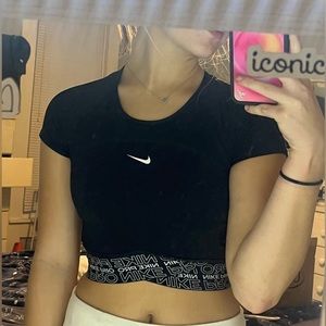 Nike Dri-Fit XS athletic crop top